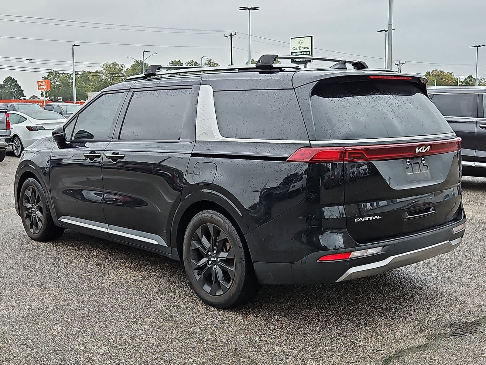 Used 2023 Kia Carnival SX Prestige FWD image 4