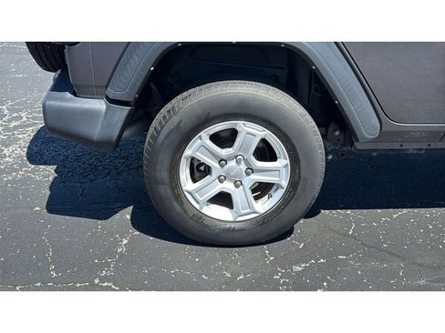 Used 2022 Jeep Wrangler Unlimited Sport AWD/4WD image 13