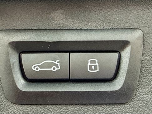Used 2026 BMW X7 xDrive40i AWD/4WD image 13