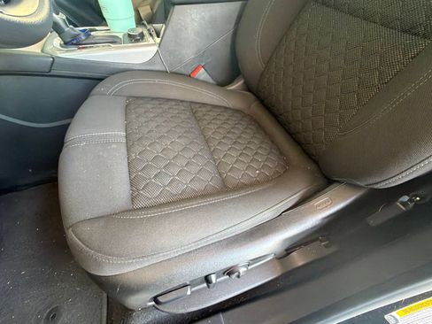 Used 2021 Chevrolet Blazer LT FWD image 19