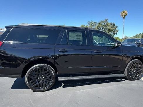 New 2027 Ford Expedition Max Platinum w/ Stealth Performance Package AWD/4WD image 3