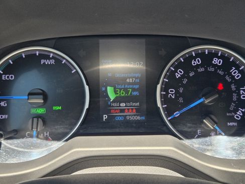 Used 2022 Toyota RAV4 SE AWD/4WD image 11