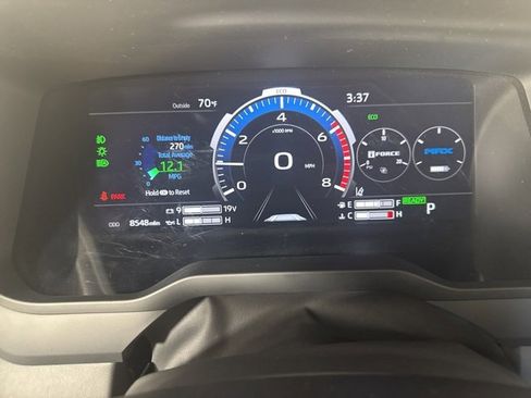 Used 2025 Toyota Tundra Platinum image 19