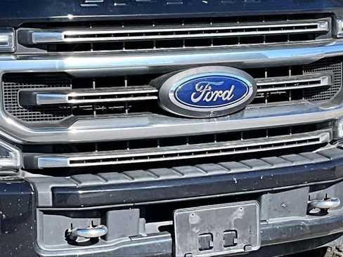 Used 2020 Ford F250 Platinum w/ Tremor Off-Road Package image 33