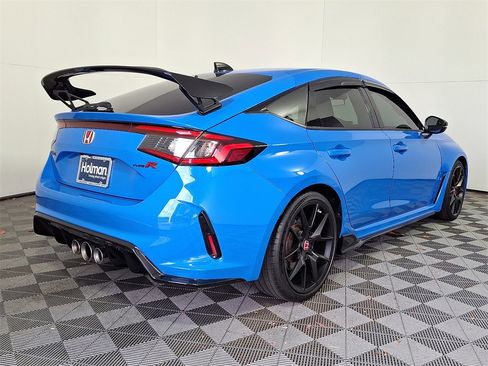 Used 2023 Honda Civic Type R image 6