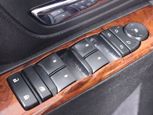 Used 2013 GMC Yukon SLT AWD/4WD image 25