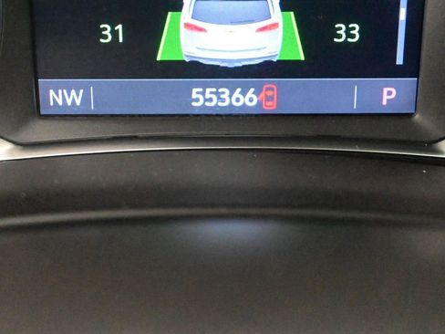 Used 2023 Chevrolet Equinox RS image 36