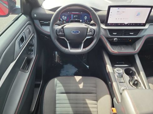 Used 2025 Ford Explorer ST-Line w/ Premium Package RWD image 18