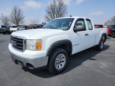 Used 2008 GMC Sierra 1500 W/T w/ SL Package image 10
