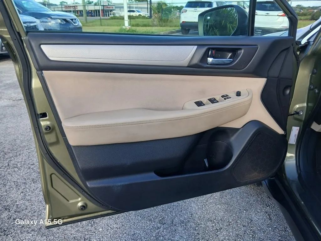 Used 2017 Subaru Outback 2.5i Premium w/ Popular Package #1 AWD/4WD image 12
