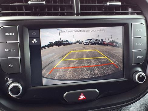 Used 2023 Kia Soul LX w/ Option Group 015 FWD image 9