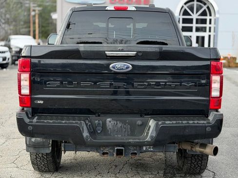 Used 2022 Ford F350 Lariat image 4