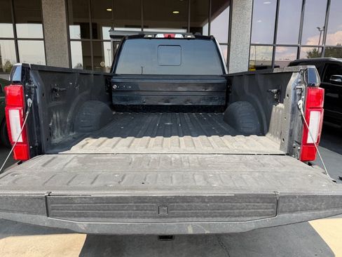 Used 2022 Ford F350 Lariat w/ Lariat Ultimate Package AWD/4WD image 31
