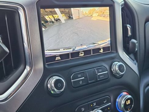 Used 2021 GMC Sierra 1500 SLT w/ SLT Premium Package RWD image 10