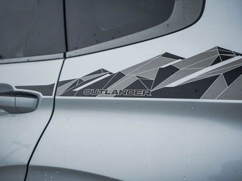 New 2026 Mitsubishi Outlander Trail Edition AWD/4WD image 7