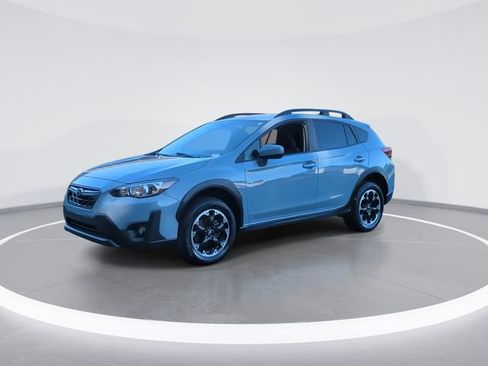 Used 2023 Subaru Crosstrek 2.0i Premium AWD/4WD image 4