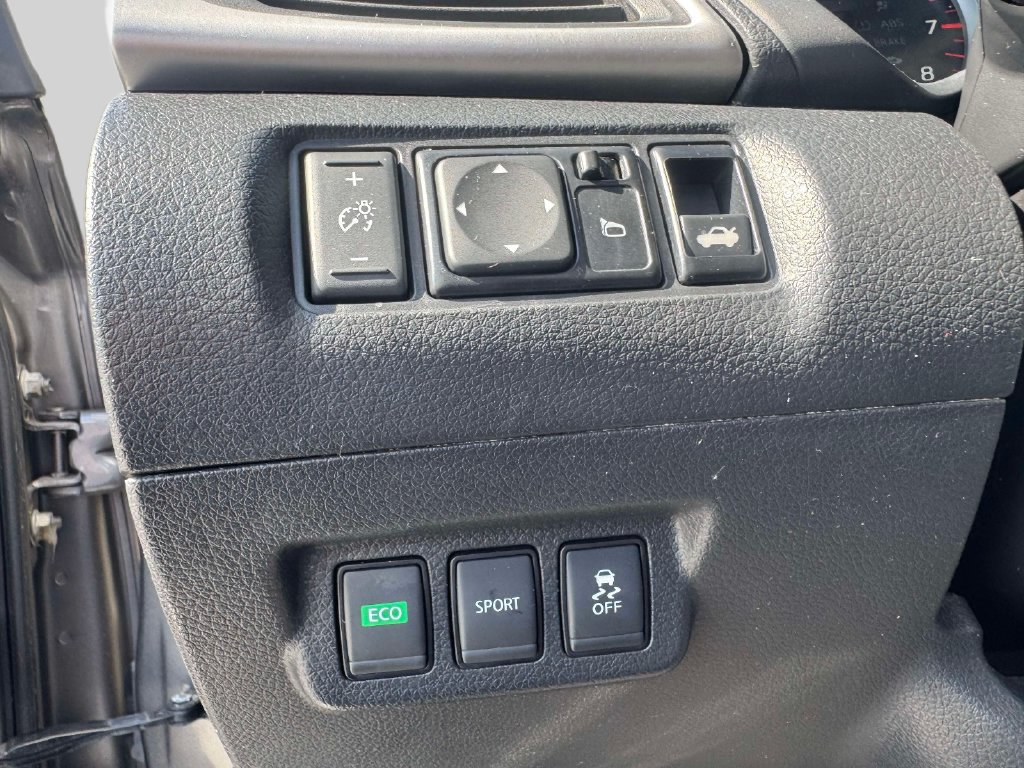 Used 2017 Nissan Sentra SV w/ Style Package FWD image 19