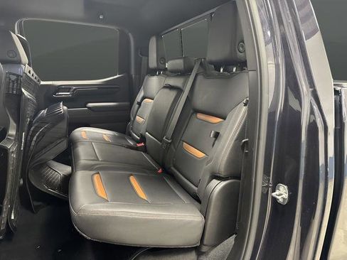 Used 2022 GMC Sierra 1500 AT4 image 32