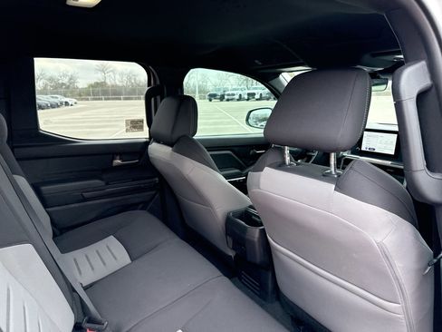 Used 2024 Toyota Tacoma TRD Sport image 20