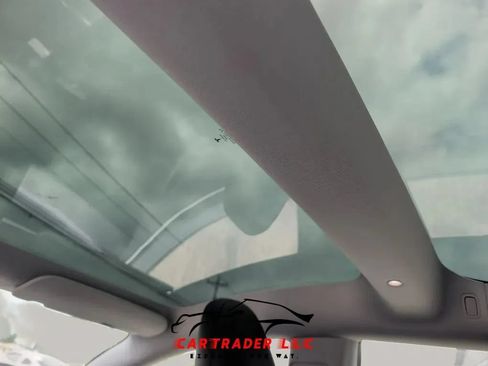 Used 2025 Tesla Model 3 RWD image 17