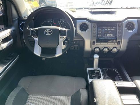 Used 2017 Toyota Tundra SR5 w/ SR5 Upgrade Package image 14