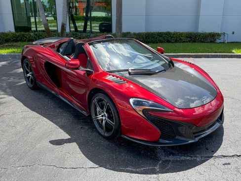 Used 2015 McLaren 650S Spider RWD image 3