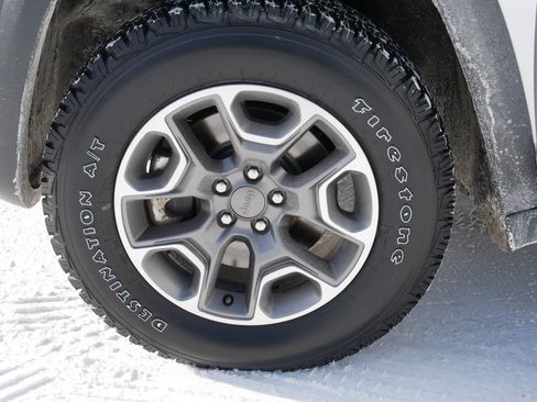 Used 2021 Jeep Cherokee Trailhawk image 15