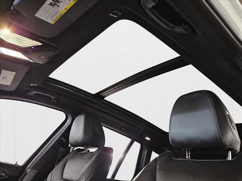 Used 2023 BMW X3 xDrive30i w/ Premium Package image 16