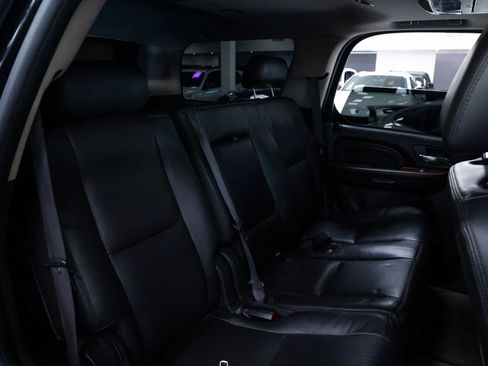 Used 2010 Cadillac Escalade 4WD Hybrid image 20