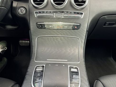 Used 2022 Mercedes-Benz GLC 300 image 29