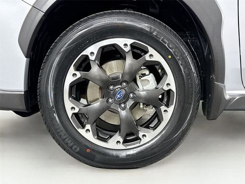 Used 2023 Subaru Crosstrek 2.0i Premium w/ Popular Package #4 image 12