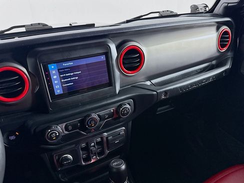 Used 2019 Jeep Wrangler Unlimited Sport S AWD/4WD image 21