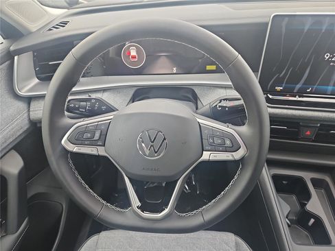 New 2026 Volkswagen Tiguan S image 15