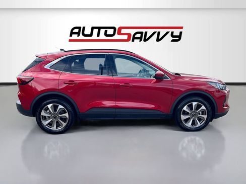 Used 2025 Ford Escape Platinum w/ Premium Technology Package AWD/4WD image 8
