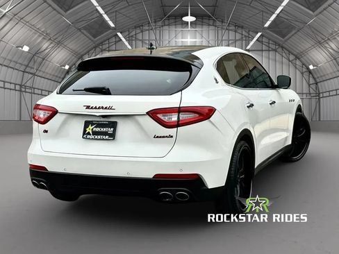 Used 2018 Maserati Levante AWD/4WD image 36