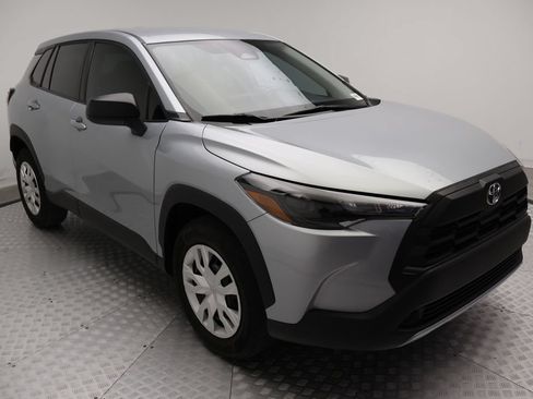 Used 2026 Toyota Corolla Cross L FWD image 6