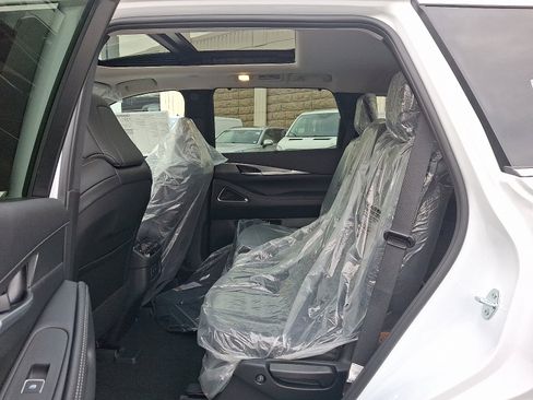 New 2026 INFINITI QX60 Luxe w/ Cargo Package AWD/4WD image 5