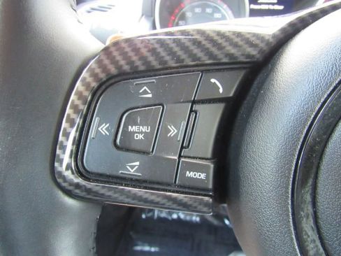 Used 2014 Jaguar F-TYPE S image 31