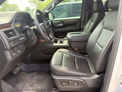 Used 2023 Chevrolet Tahoe High Country AWD/4WD image 4