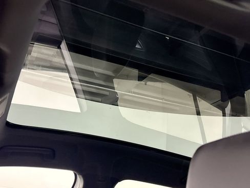 Certified 2023 Volkswagen ID.4 Pro S image 19