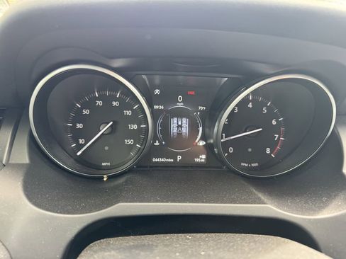 Used 2018 Land Rover Range Rover Evoque SE image 7