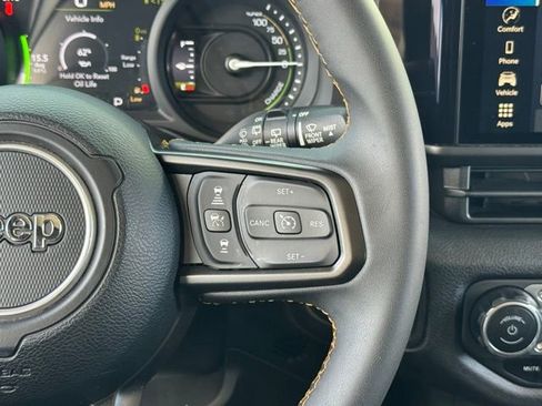 Used 2024 Jeep Wrangler Unlimited AWD/4WD image 20