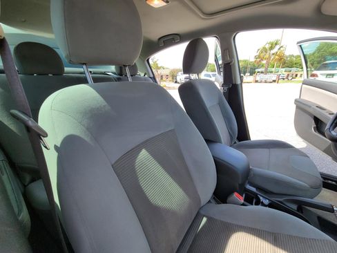 Used 2012 Nissan Sentra 2.0 SR w/ Special Edition Pkg FWD image 45