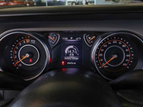 Used 2022 Jeep Gladiator Sport image 23