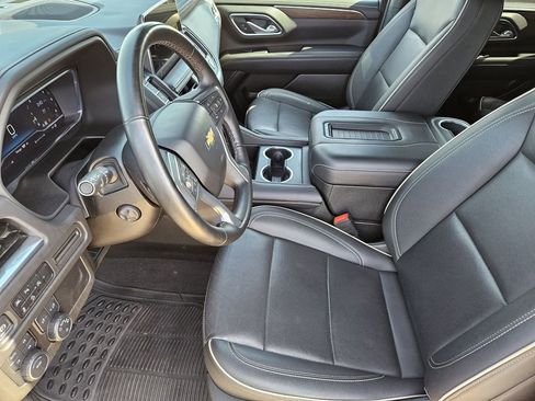 Used 2024 Chevrolet Tahoe Premier AWD/4WD image 18