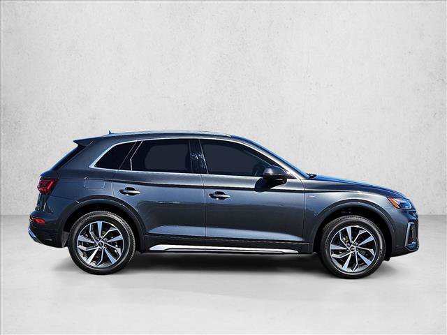 Used 2023 Audi Q5 2.0T Premium w/ Convenience Package AWD/4WD image 4