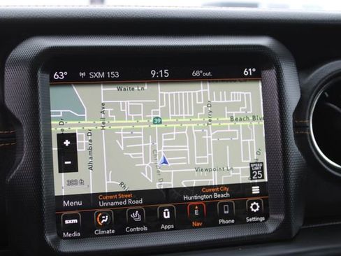 Used 2023 Jeep Wrangler Unlimited Sahara AWD/4WD image 33