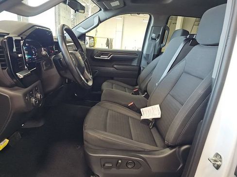 Used 2023 Chevrolet Silverado 1500 LT AWD/4WD image 12