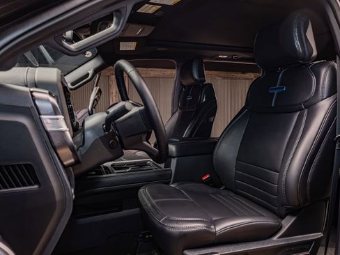 Used 2026 Ford F250 Platinum image 23