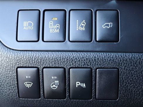 Used 2016 Toyota Highlander Limited Platinum AWD/4WD image 45